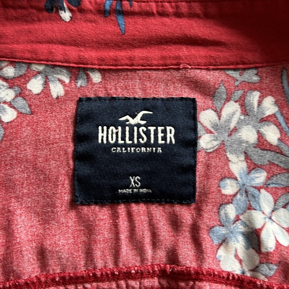 Hollister Floral Button Down - Picture 4 of 4